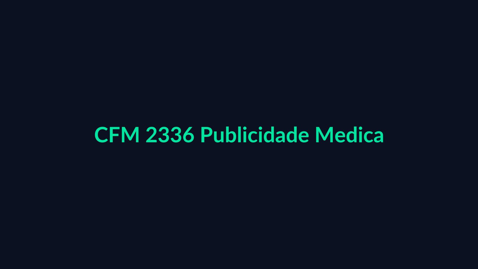 Médico segurando smartphone com perfil profissional no Instagram aberto, em consultório iluminado